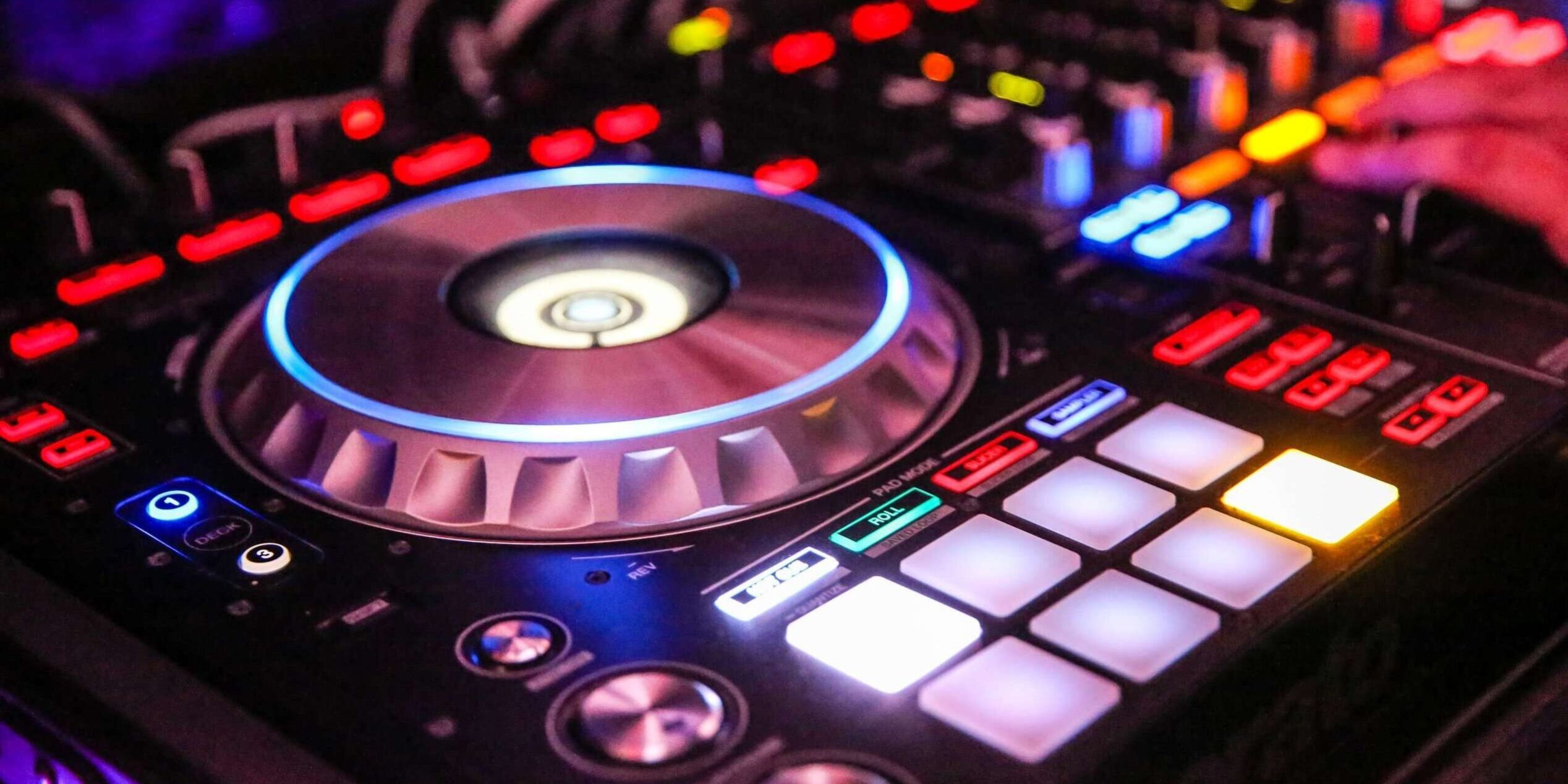 ny event dj booth rentals 32 e1689553804303