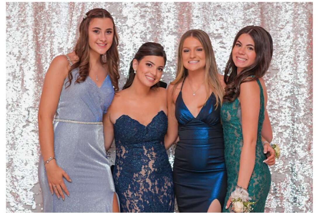 ny event sweet 16 mitzvah photo booth rental 17 e1689609911958