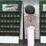 h2h lounge backdrop rental flower hedge wall 4