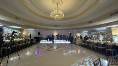 oheka castle wedding band stage decor (4)