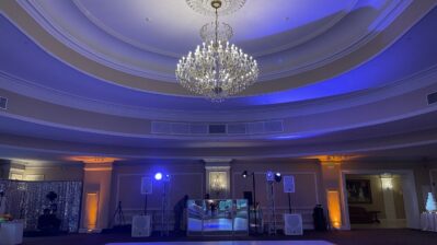 oheka castle wedding band stage decor (7)